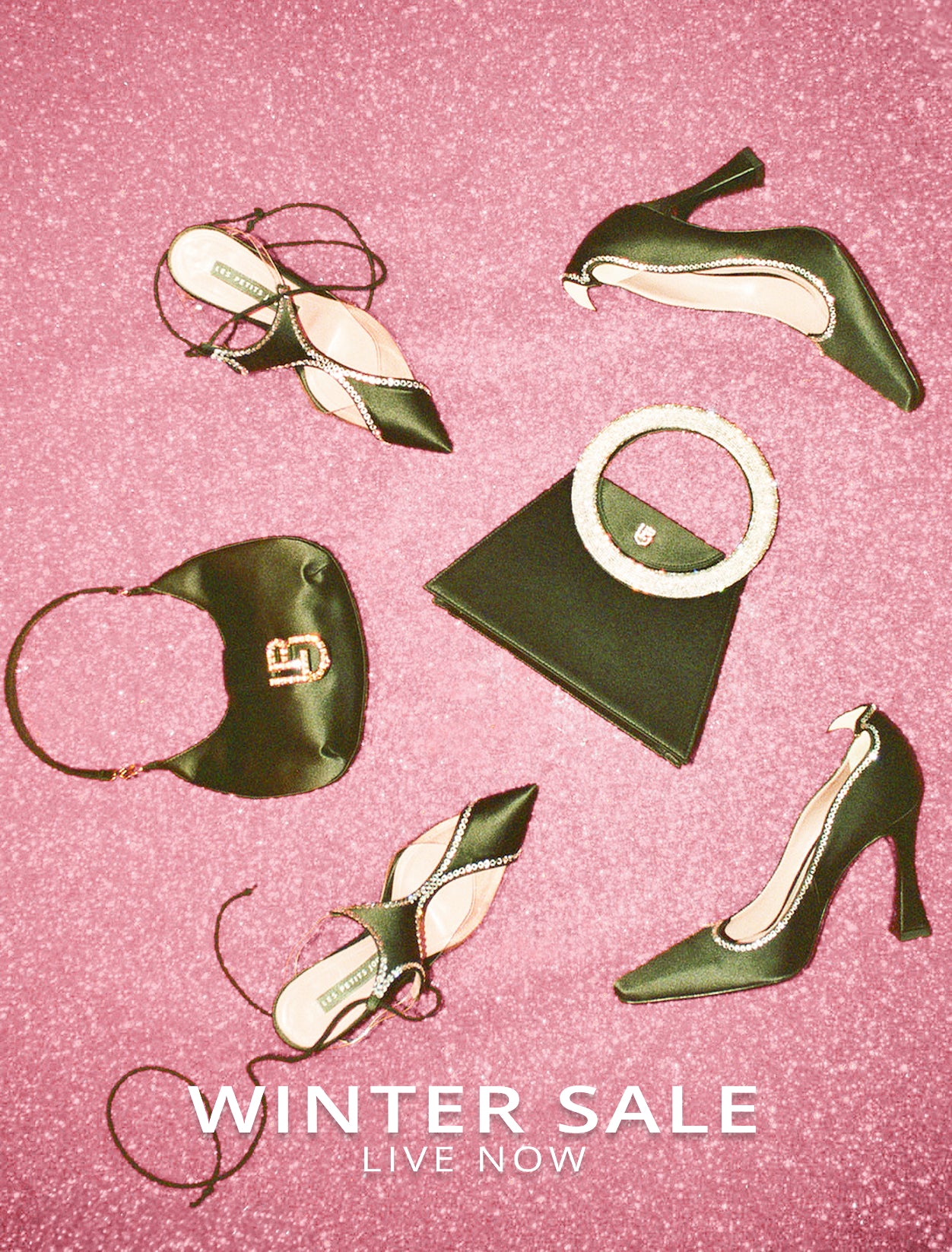 Monochrome Luna Pump